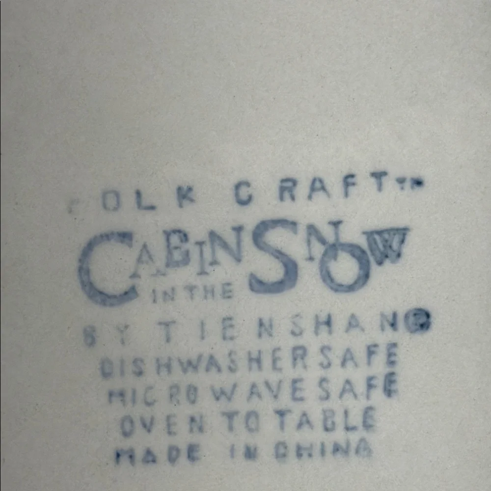 Folkcraft by Tienshan Cabin in the Snow Spongeware Round‎ Vegetable Bowl